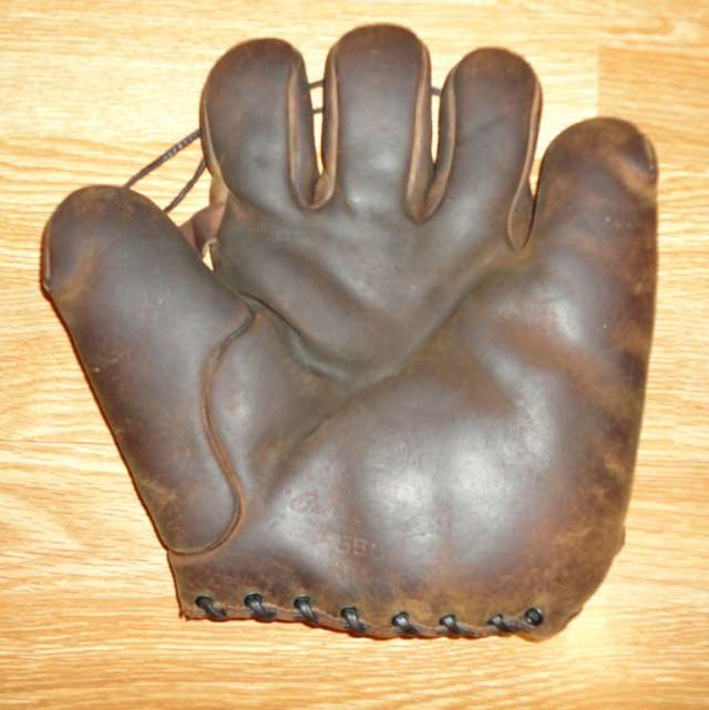 Babe Pinelli Ken Wel 550 Front